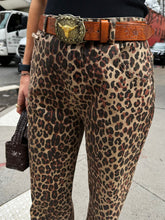 Load image into Gallery viewer, Leopard Lucia Scallop Detail Jeans