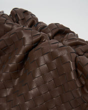 Load image into Gallery viewer, Izoa Vincenza Woven Bag Chocolate