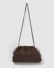Load image into Gallery viewer, Izoa Vincenza Woven Bag Chocolate