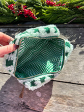 Load image into Gallery viewer, Carrie Sherpa Pouch | Mint