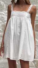 Load image into Gallery viewer, Maisey Mini Lace Dress in White