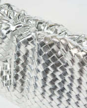 Load image into Gallery viewer, Izoa Vincenza Woven Bag Silver