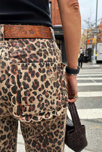 Load image into Gallery viewer, Leopard Lucia Scallop Detail Jeans