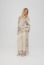 Load image into Gallery viewer, MSG Grid Border LS Shirt Oat Milk