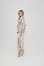 Load image into Gallery viewer, MSG Grid Border LS Shirt Oat Milk