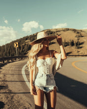 Load image into Gallery viewer, Fedora palm leaf “Pearl” in natural