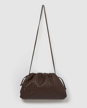 Load image into Gallery viewer, Izoa Vincenza Woven Bag Chocolate
