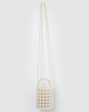 Load image into Gallery viewer, Izoa Besito Pearl Handbag White
