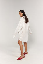 Load image into Gallery viewer, La Bohème Girls Clyde Shirt Blossom Embroidery White
