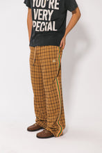 Load image into Gallery viewer, Check Baggy Vacay Pants
