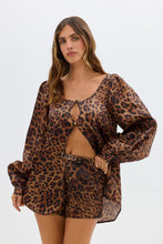 Load image into Gallery viewer, Penelope Bow Hot Short - Leopard (sold as set)
