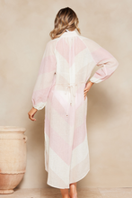 Load image into Gallery viewer, Kaleho Lorena Maxi Shirt Dress - Pearl Chevron
