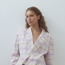 Load image into Gallery viewer, Alya Jacket in Purple
