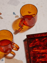 Load image into Gallery viewer, CORO CUP SET IN AMBER
