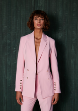 Load image into Gallery viewer, GOLDEN HEART SUIT JACKET IN PINK
