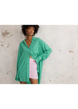 Load image into Gallery viewer, Elodie Shirt in Green
