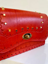 Load image into Gallery viewer, Fergie - Shoulder Bag Red
