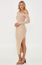 Load image into Gallery viewer, CHLOE KNIT DRESS IN CAMEL
